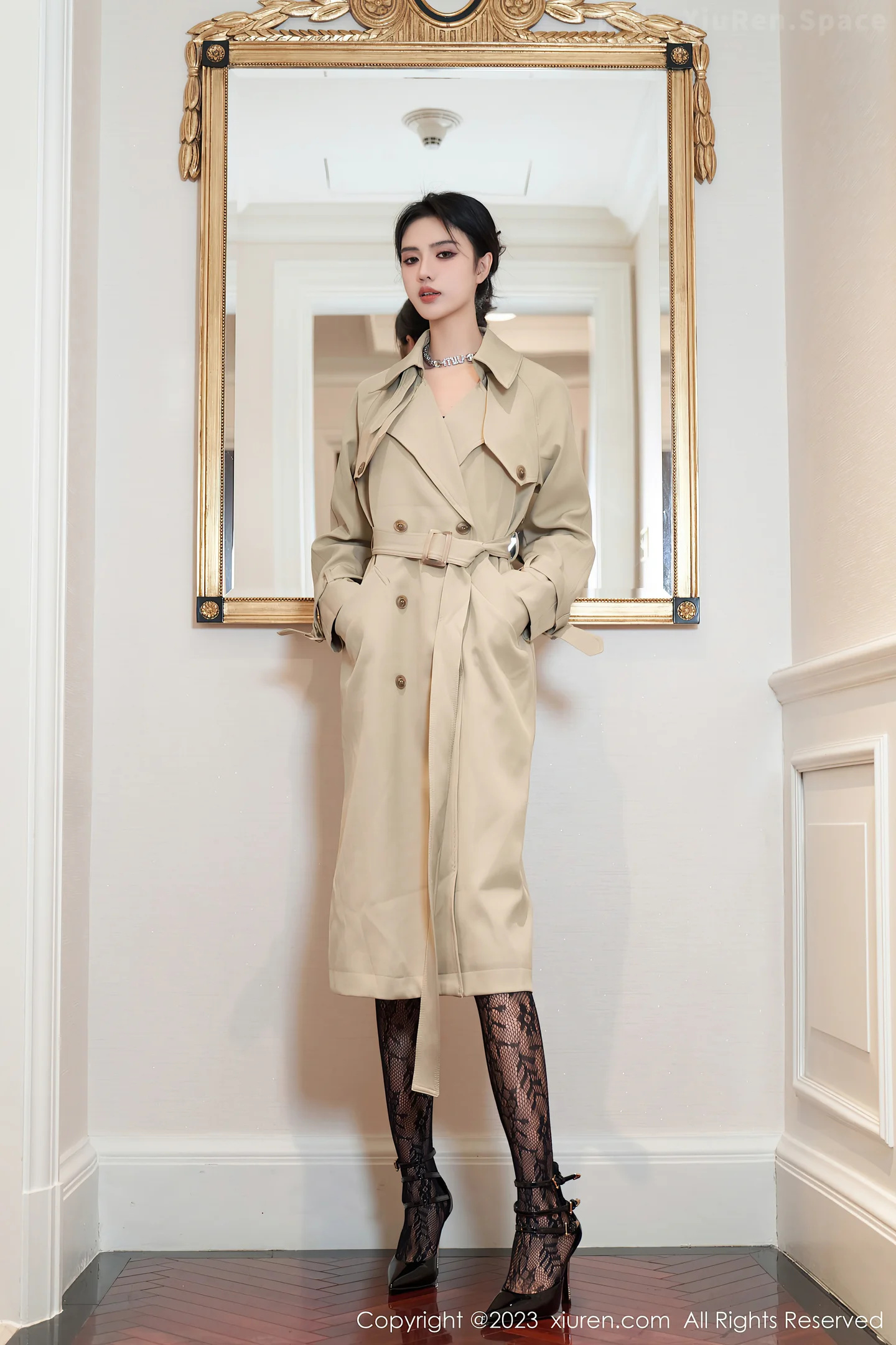 图片[3]-[XiuRen秀人网]VOL.7491 模特浅浅Danny性感黑色蕾丝情趣服饰配黑丝网袜撩人诱惑写真72P-秀人网官方网站